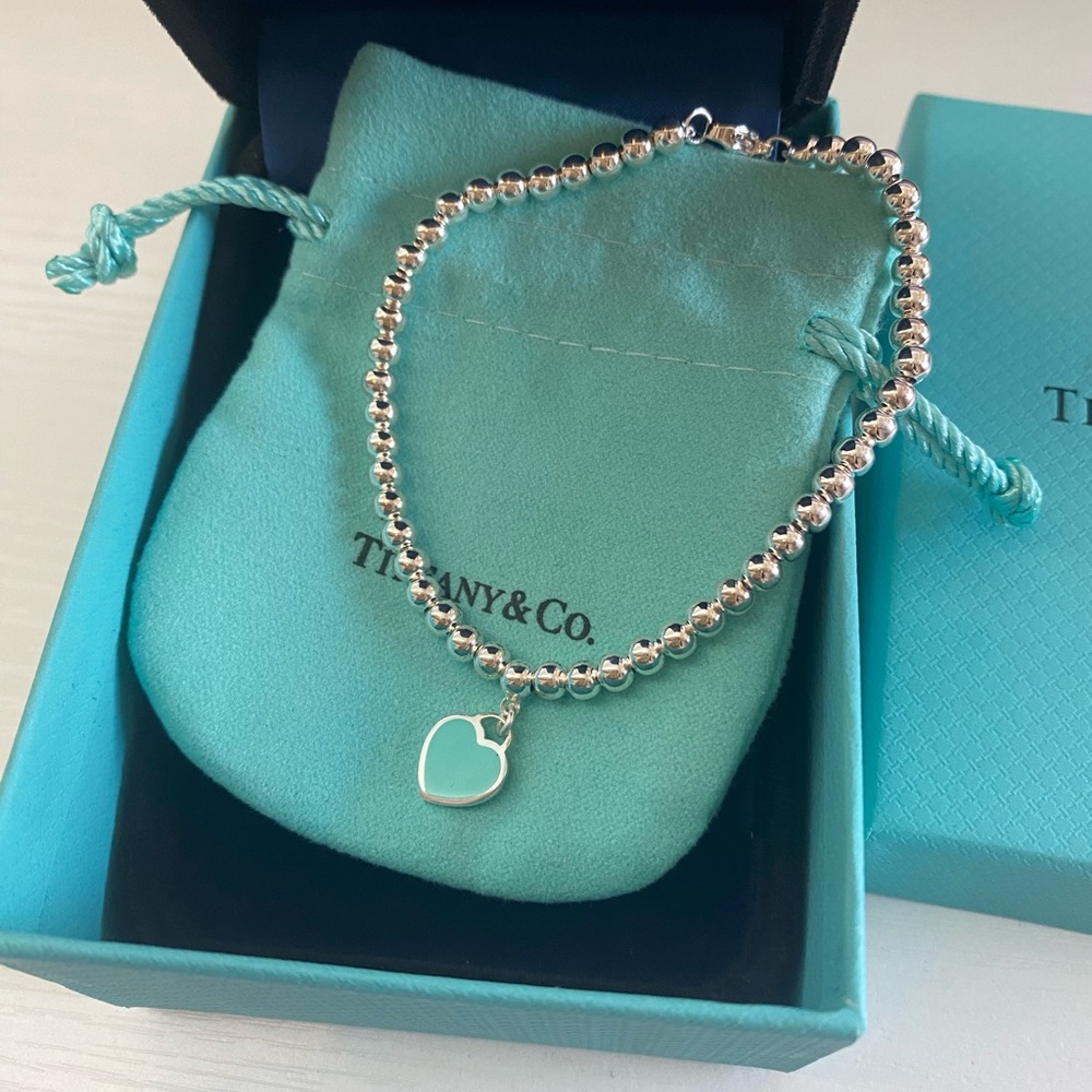 Tiffany&Co.Silver Bead Bracelet with Turquoise Heart Charm